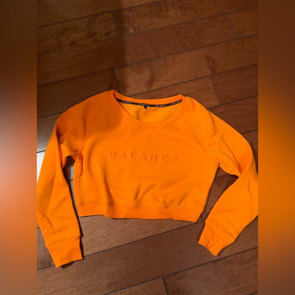 Balance Athletica oasis crop sweater